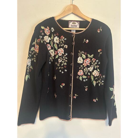 VTG Tiara International Design 2002 WMNS Small Black Embroidered/Beaded sweater - Picture 1 of 11
